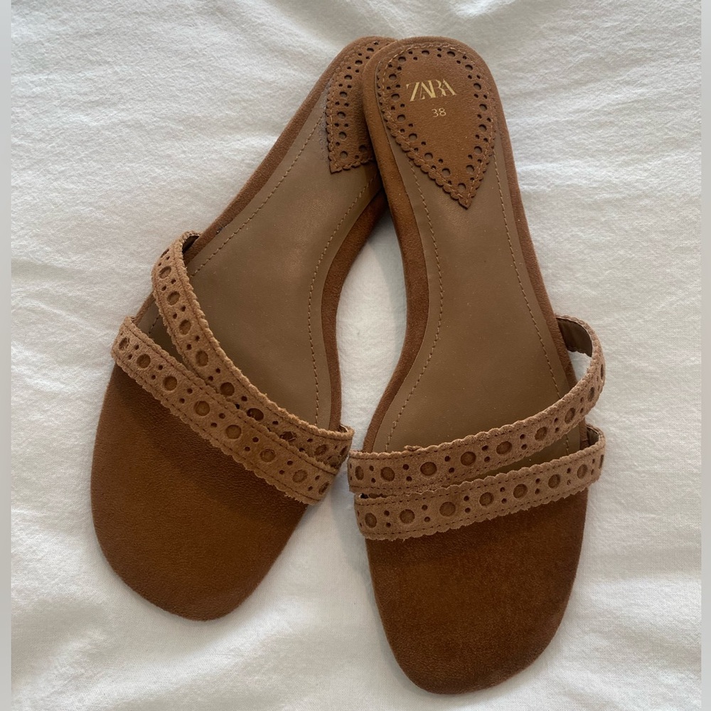 NWOT Zara Suede Flat Sandals